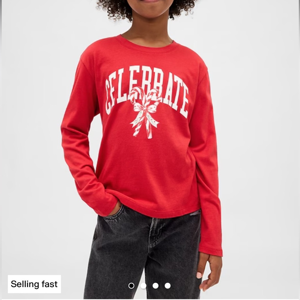 NWT Gap Kids Relaxed Graphic T-Shirt | Gap Kids Red Celebrate t-shirt